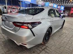 تۆیۆتا کامری